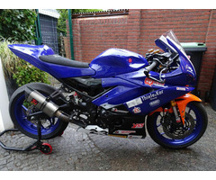 YAMAHA YZF-R3 RACEBIKE.