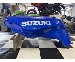 SUZUKI GSXR750 1995 fuel tank