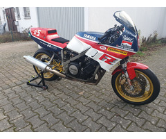 Yamaha FZ750 Eddie Lawson Style - Classic Racer