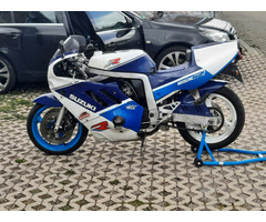 Suzuki GSX R 750