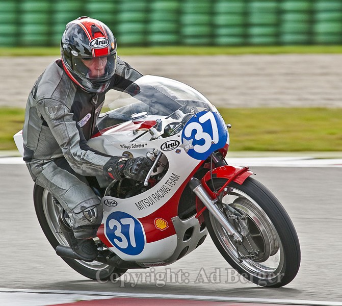 Siegfried Schröter  	Duitsland  	Yamaha TZ350
