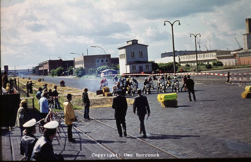 Bremerhaven 1974
Training
