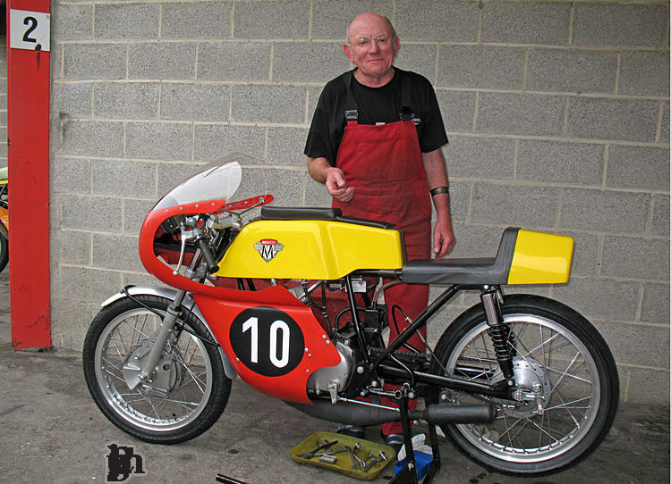 Der schnelle Erich Sander mit seiner originalen Maico RS2
