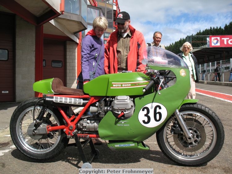 Moto Guzzi V7, Fahrer: Renato Pasini
