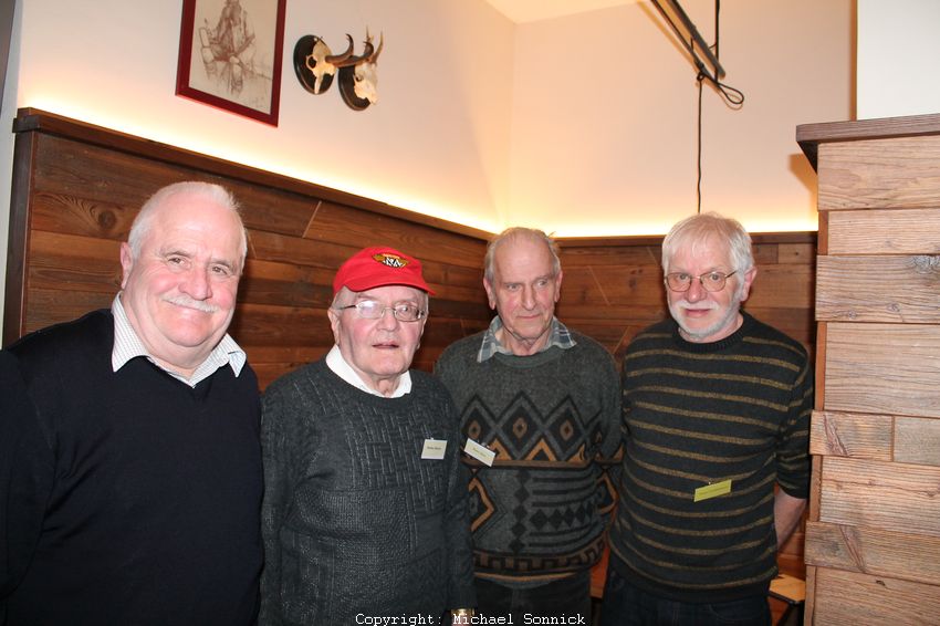 VeRa-Treffen Speyer 2018
v.l. "Der Bu" Hartwig Baumgartner, Waldi Nieser, Hans Hinn, alle drei Herren waren in der Maico-Versuchsabteilung
