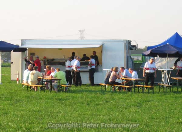Classic Racing Moergestel 2006
Fahrerlager Catering
