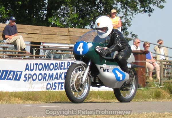 Classic Racing Moergestel 2006
Heinz Rosner MZ-RE
