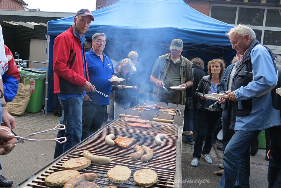 Historische Motor GP Eext 2012
Barbecue für die Fahrer
