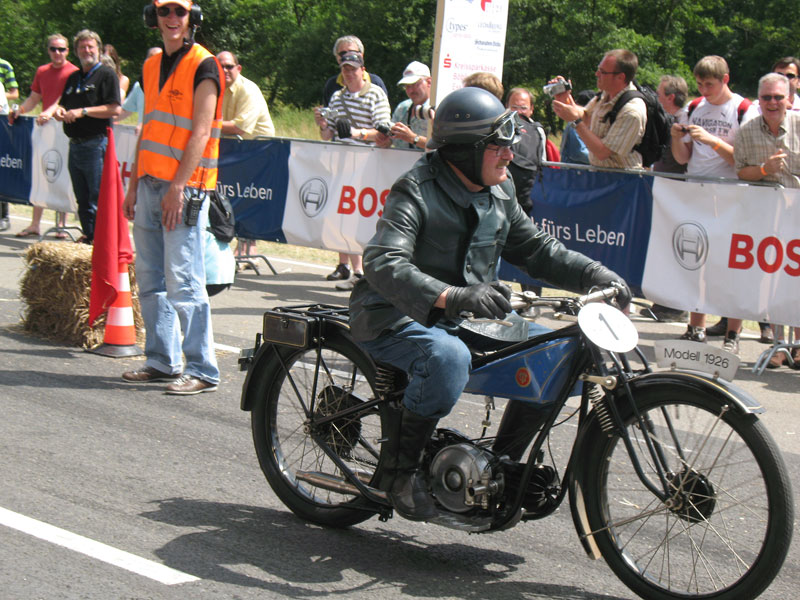 Günter Wolf - UT 250 Sport - Bj.1926
Foto: Sieglinde Zerwer
