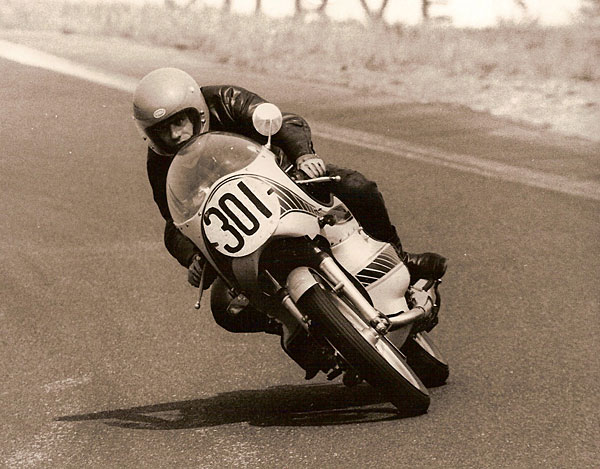 Arnulf Teuchert - Yamaha RD250 - 1976
