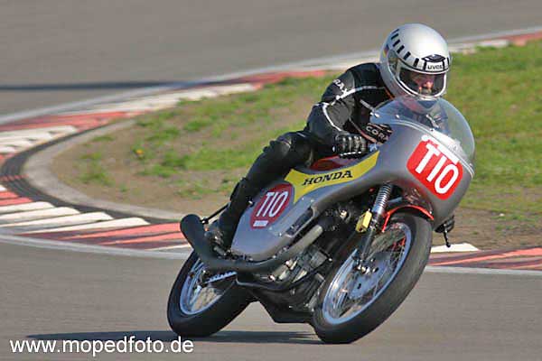 Hugot Wilhelm,Aachen Honda CB 250 R
