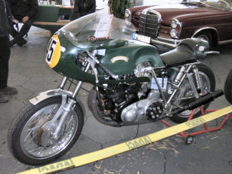 Egli Vincent 1000 (3)
