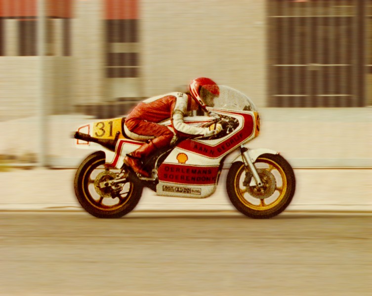 41
nmb Motorsport 
200 mijlsrace Helmond 1979
31 Theo Van Heugten
Suzuki RG 500 cc 4 cyl
ex motor Piet Damen
