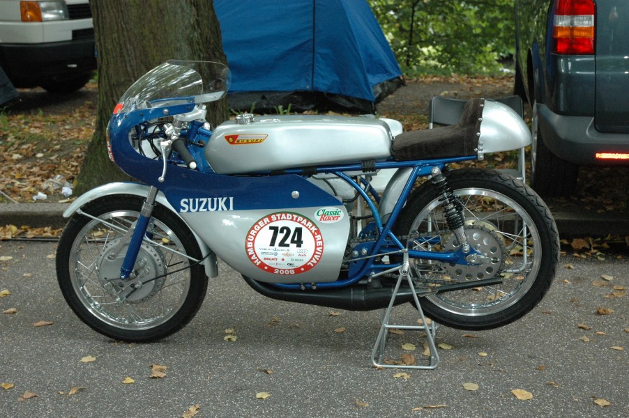 Suzuki TR 250
