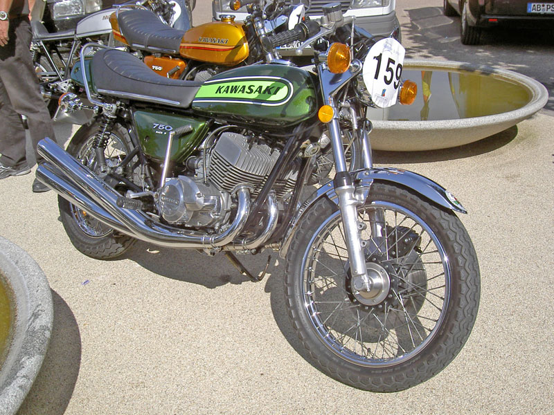 Kawasaki 750 H 2 Mach IV
