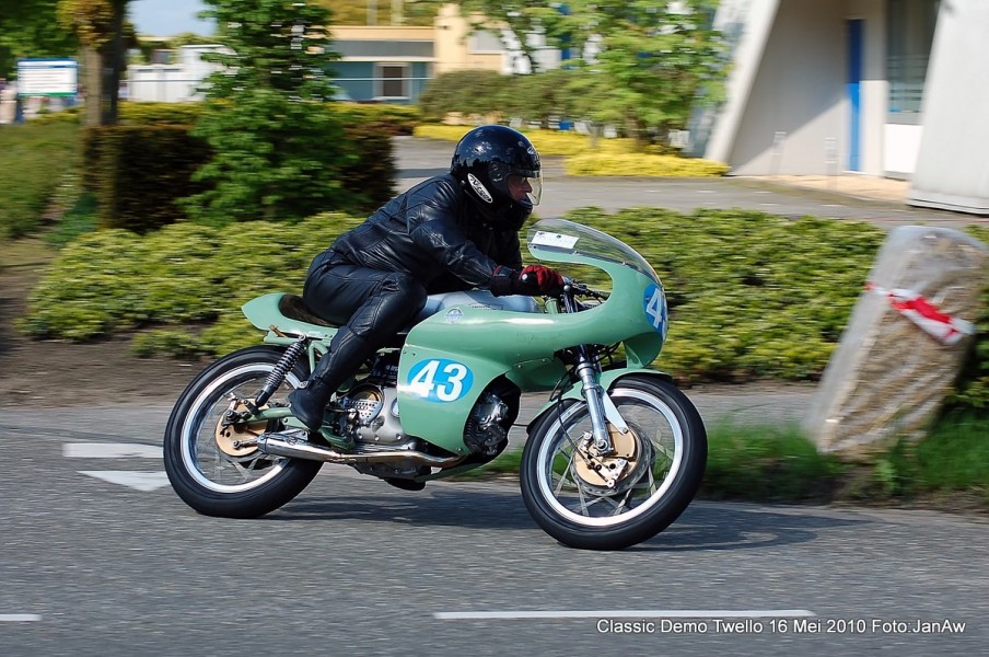 Aermacchi Beart 350ccm. 1964 _ Albert Stockschen
Classic Demo Twello (NL) 2010
