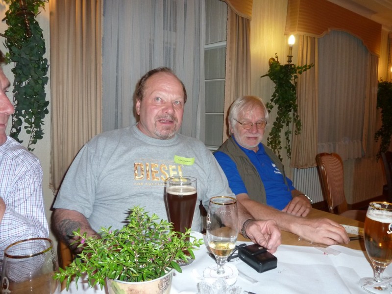 Arno Schobloch und Peter Frohnmeyer.....immer bei den Allerletzten...(Beim VeRa Treffen)
