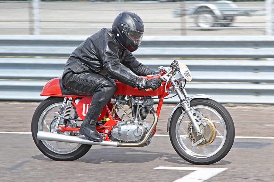 Thomas Wiedemann
DUCATI 350 Corsa   1968
