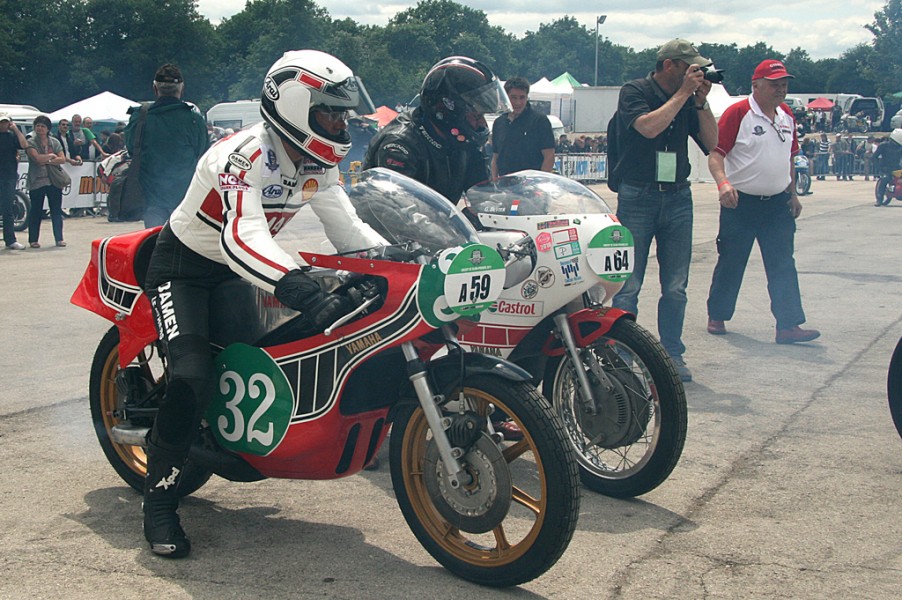 Steve Baker
YAMAHA 250 OW17    1977
