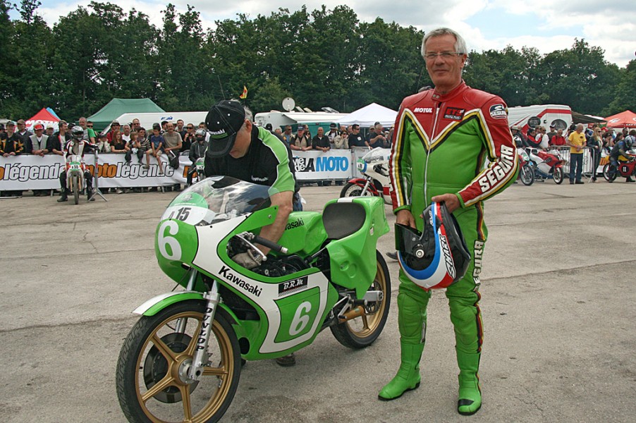 Jean Francoir Balde
KAWASAKI 250 KR   1981
