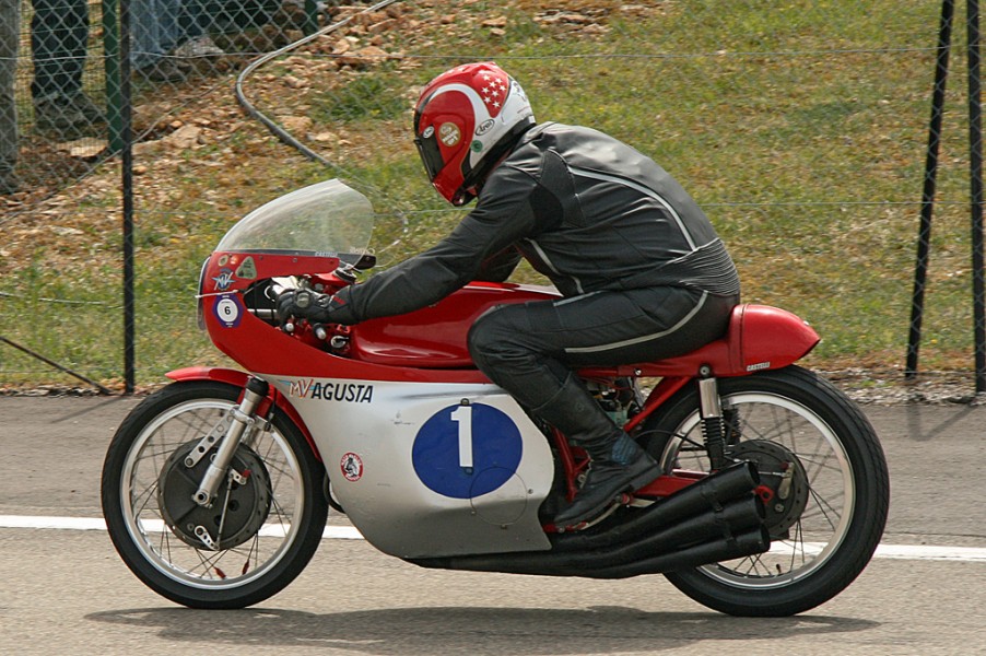 Lucio Castelli
MV AGUSTA 350 350/6   1969
