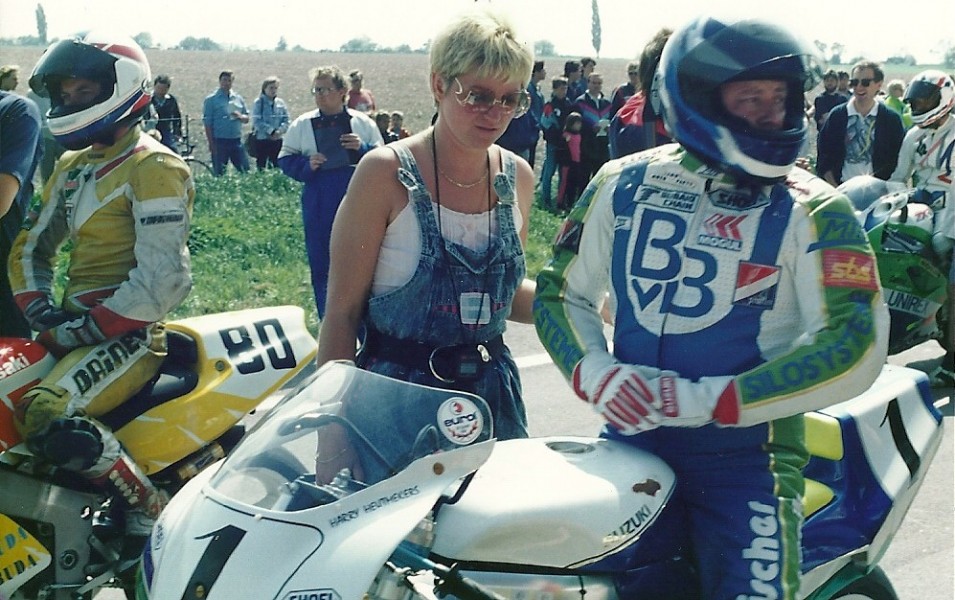Start Mestec Kralove super-Bike 1992 met vrouw
