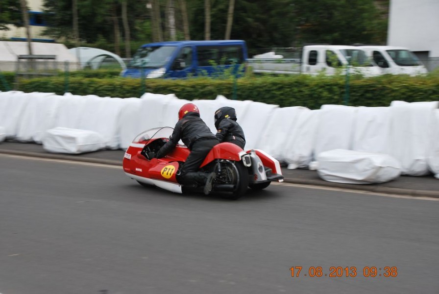 Schottenring Classic Grand-Prix 2013
Dieter Wandelt/Stephan Otto - BMW Kneeler
