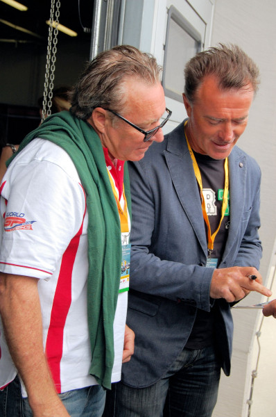Sachsenring Classic 2016
Organisator Wayne Gardner im Gespräch mit Pierfrancesco „Frankie“ Chili
