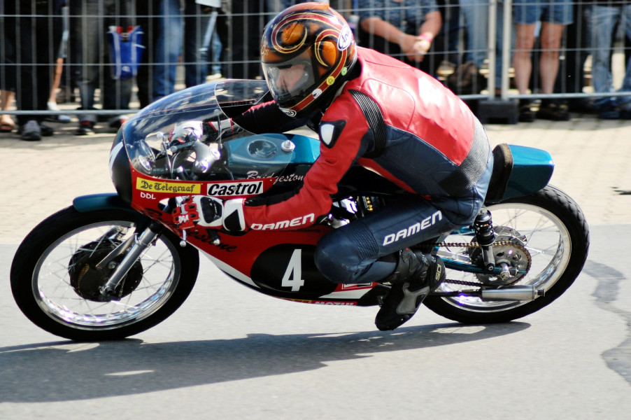 Zschorlauer Dreieck – Classic GP 2017
Jos Schurgers NL  Bridgestone 125 Eigenbau (Replica)
