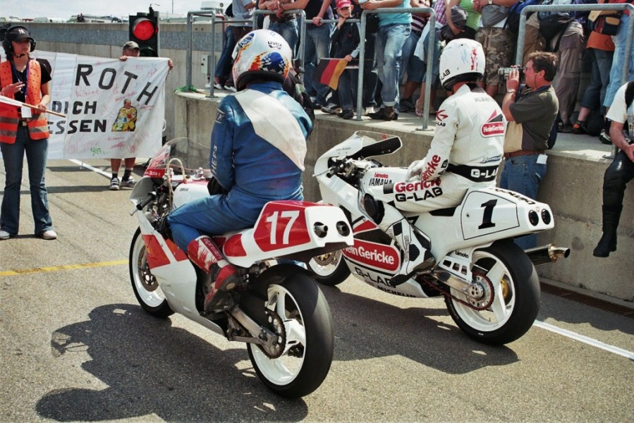 Peter Rubatto
Peter Rubatto (80 Jahre Sachsenring 2007)
Schlüsselwörter: Peter Wolf